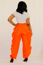 Load image into Gallery viewer, Ruffle Joggers