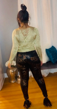 Load image into Gallery viewer, Snake Print Stretch Jeans